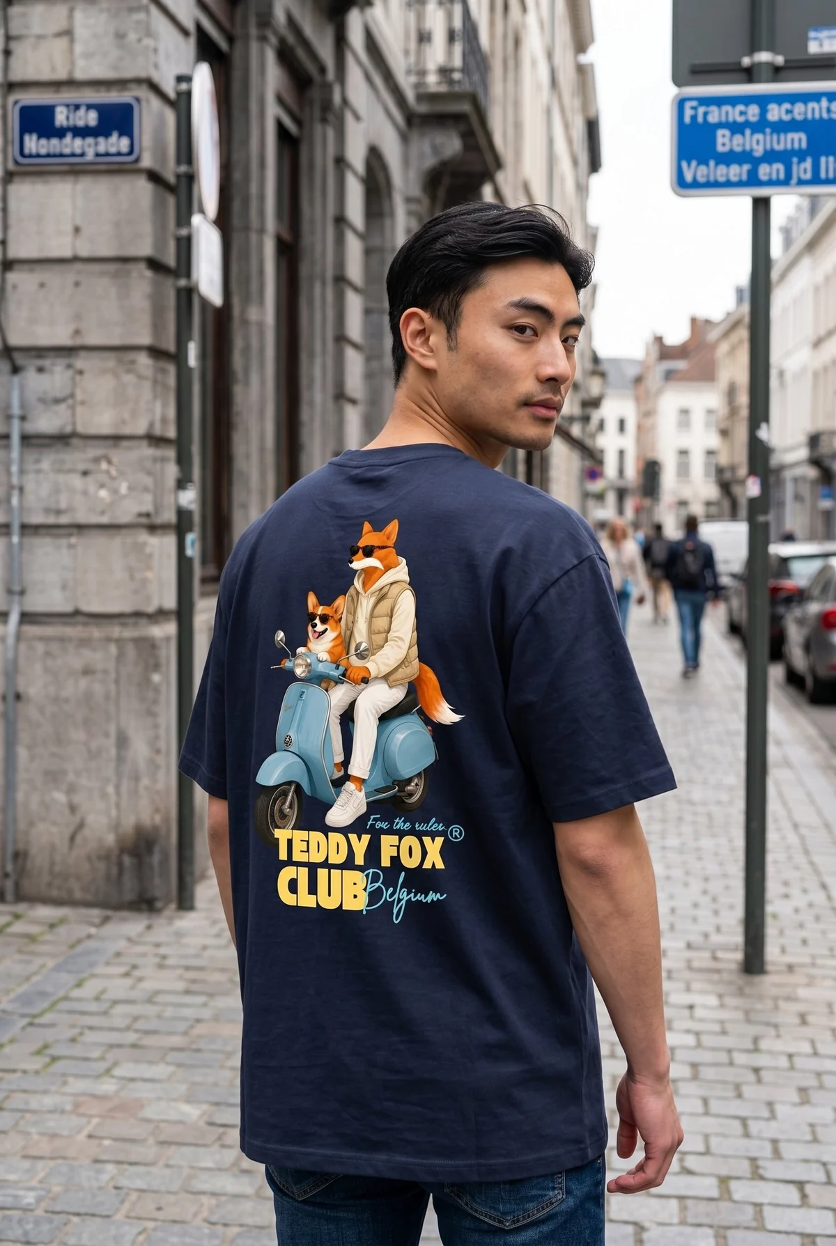 T-shirt oversize Vespa Teddy Fox bleu marine, imprimé renard au dos